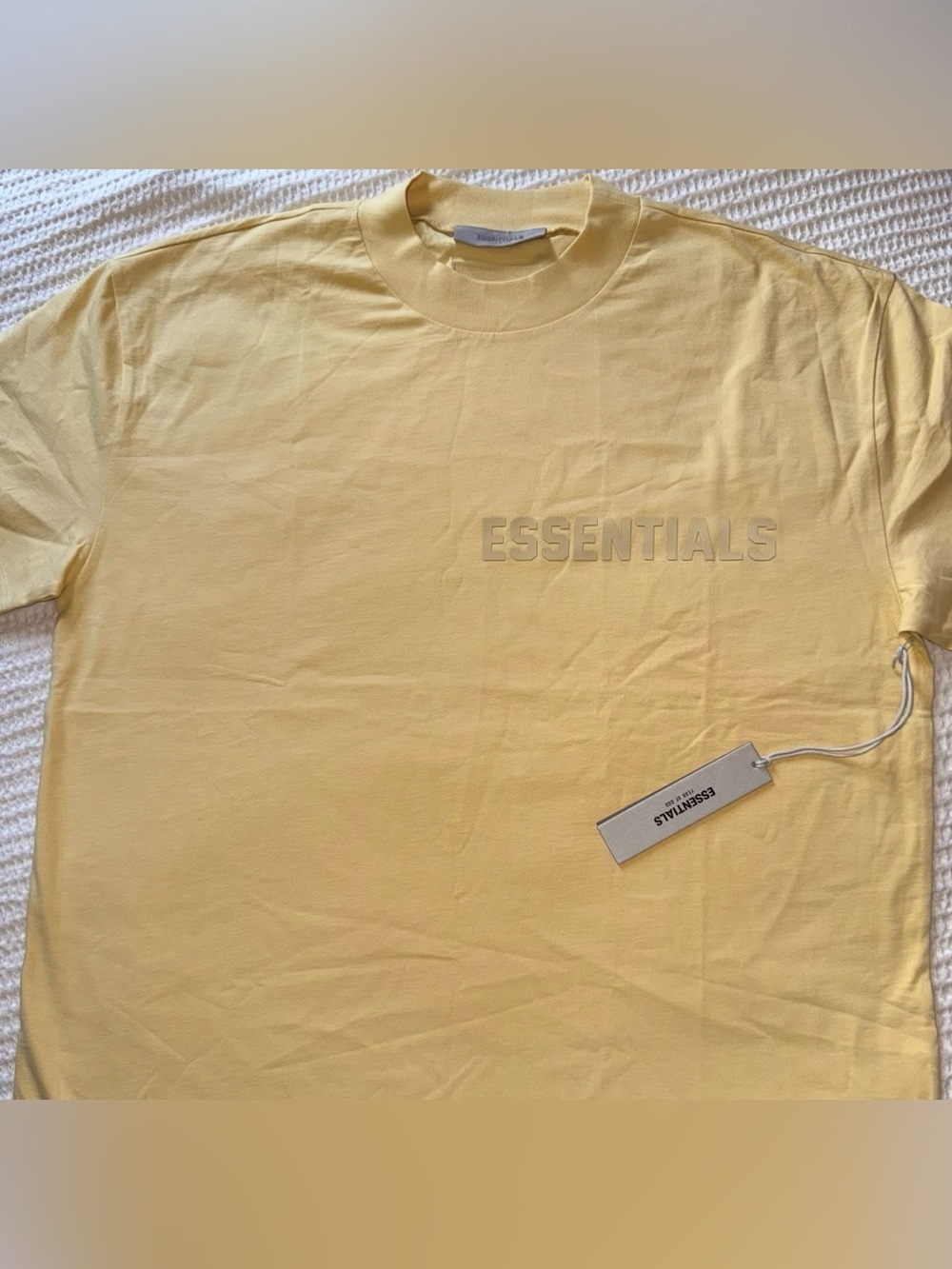 Essentials Fear of God Tshirt ‘Light Tuscan’ 💛